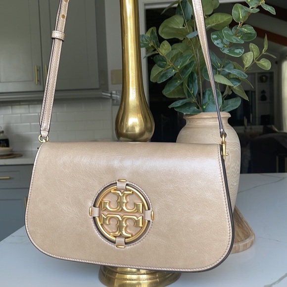 Tory Burch Miller Glazed Leather Clutch - Picture 3 of 16